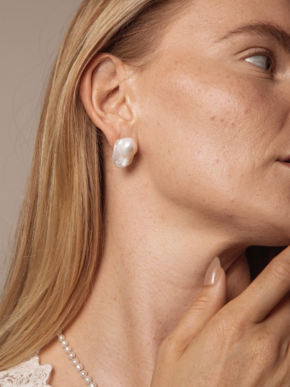 FISHTAIL TIDE · Baroque Pearl Stud Earrings