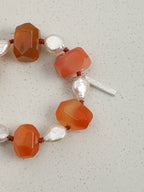 WARM CRIMSON · Red Agate & Pearl Bracelet