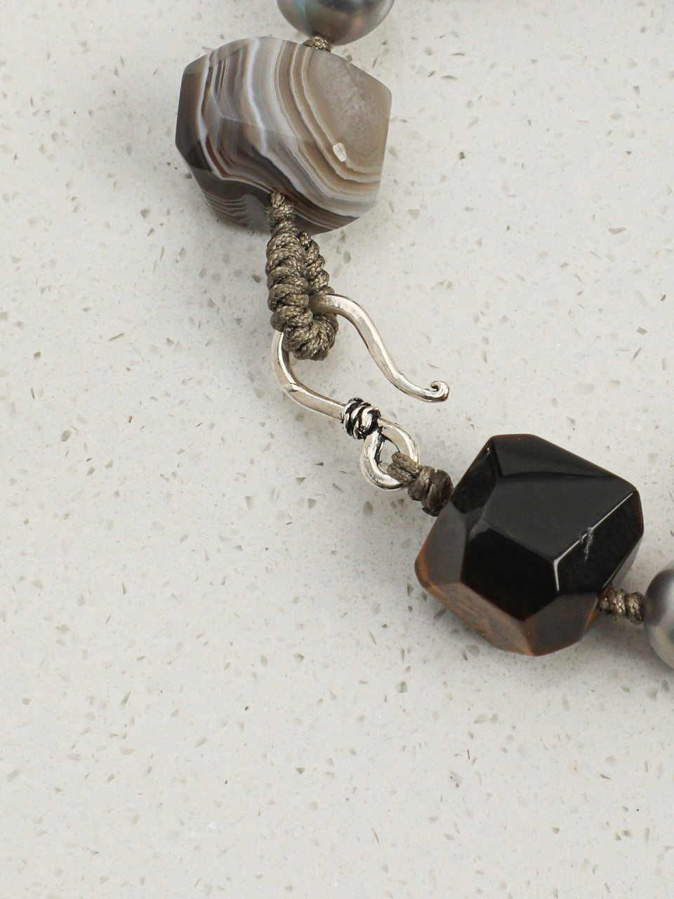 GLOWING CORE · Tiger's Eye & Grey Pearl Bracelet