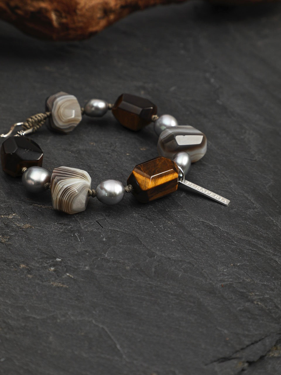 GLOWING CORE · Tiger's Eye & Grey Pearl Bracelet