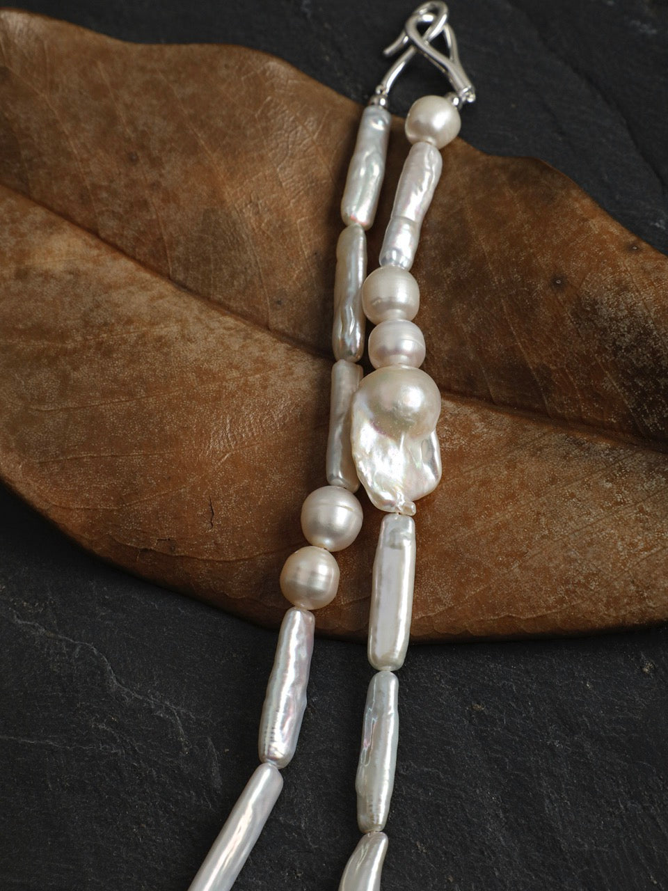 DEEP TIDAL MARK · Lapis & Pearl Necklace