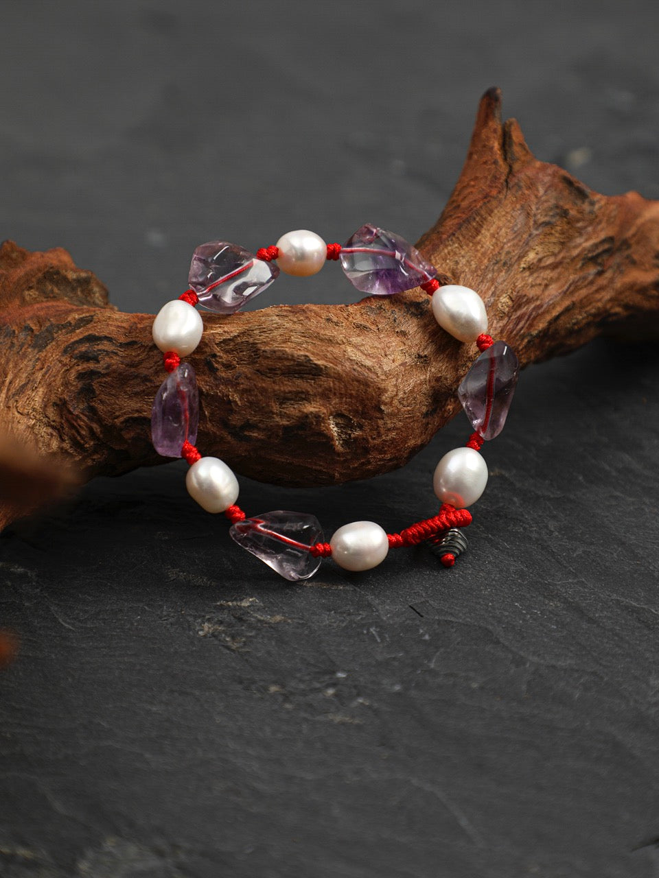 VIOLET RAY · Amethyst & Pearl Bracelet