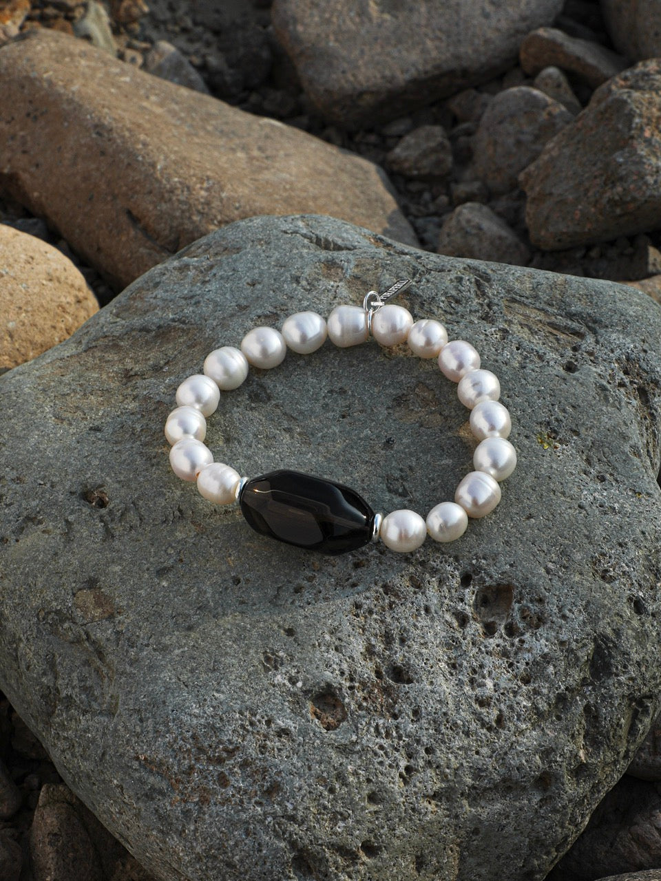 SMOKY GEOMETRY · Smoky Quartz & Pearl Bracelet