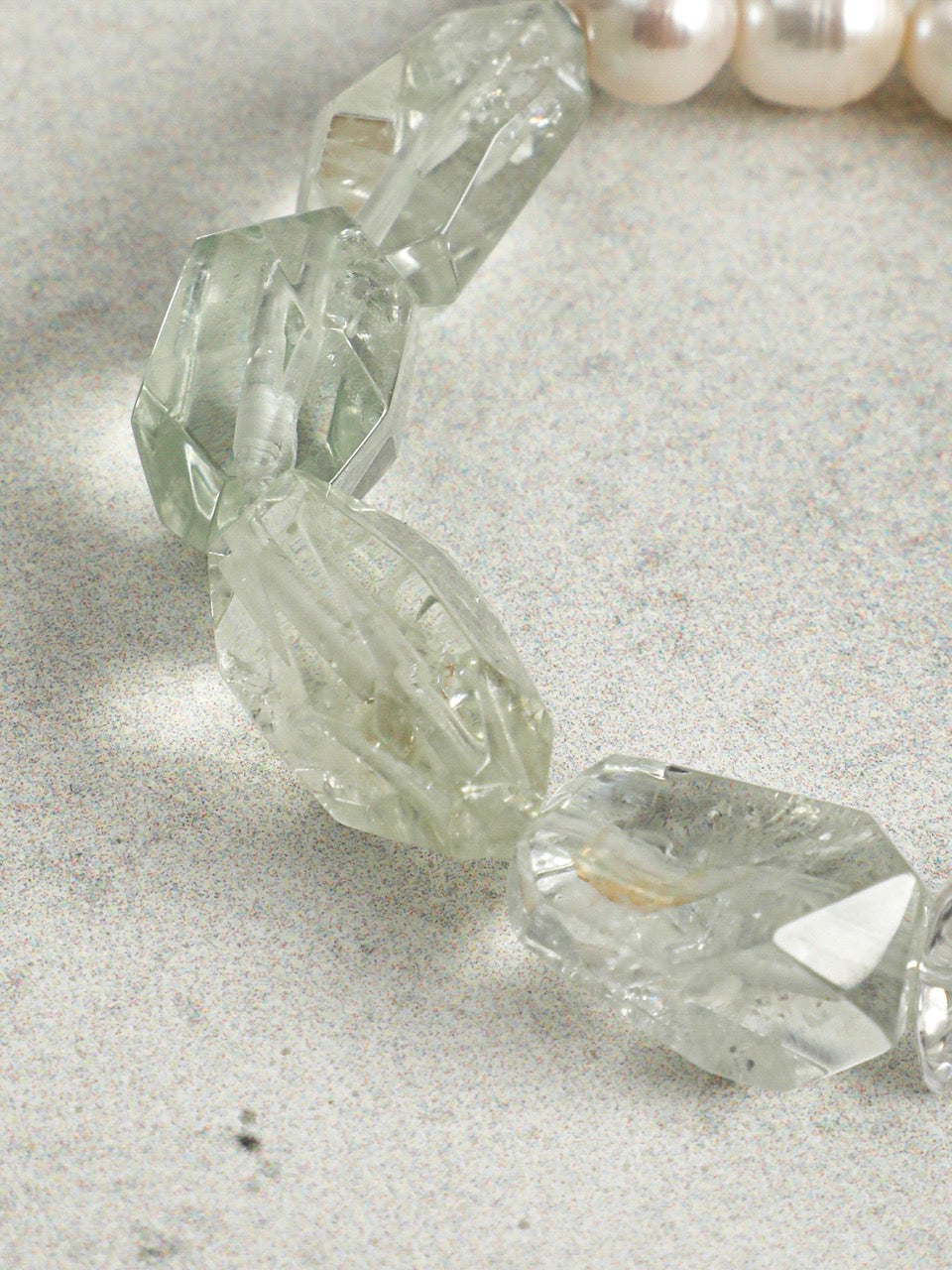 MOSS & ICE · Green Crystal & Pearl Bracelet