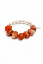BLAZING VEIN · Red Agate & Pearl Bracelet